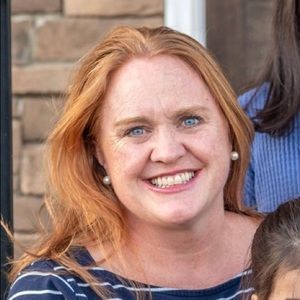 Meet your Posher, Hilary